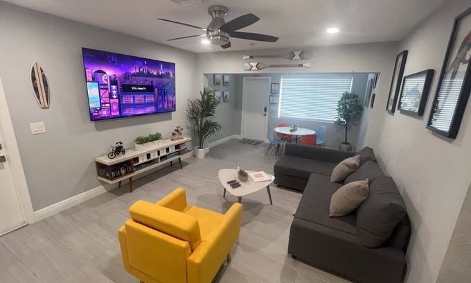 Highland Garden Casa | Beautiful Mango House