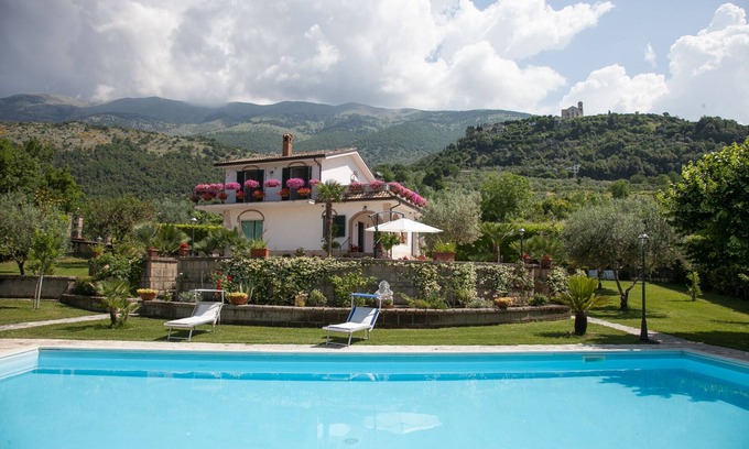 Pescosolido Villa | Hermosa Villa de Montaña