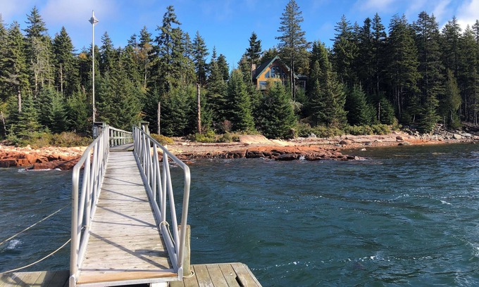 South Gouldsboro Casa | Hermosas vistas al mar, cabaña grande con muelle flotante. Frente al mar, espacioso