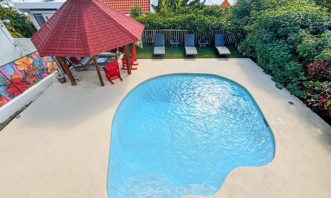 Yabucoa Casa | Beautiful oceanfront property with pool and amenities to relax