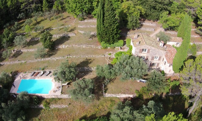 Seillans Villa | Hermosa villa antigua de piedra con piscina privada y vista espectacular, muy tranquila