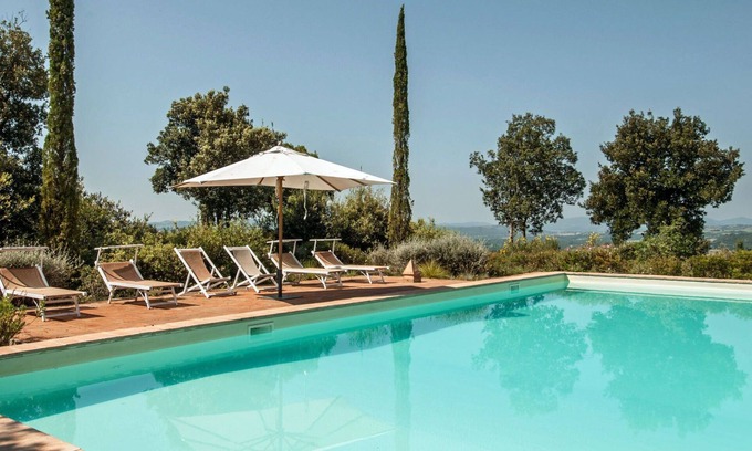 Camigliano Villa | Maravillosa casa de vacaciones privada con piscina privada, WIFI, A/C, TV y vista panorámica