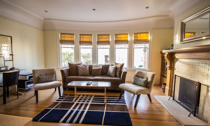 Richmond District Apartamento | Hermoso piso renovado cerca del Golden Gate Park - Wi-Fi de alta velocidad - estacionamiento