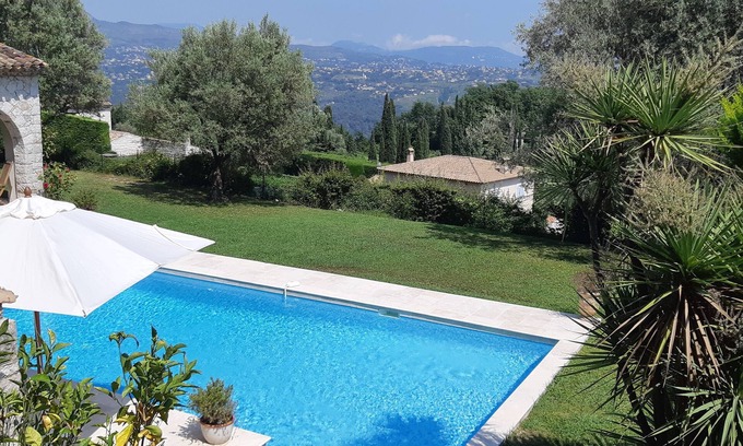 Saint-Jeannet Casa | Hermosa casa con vista al mar con gran piscina privada en St Jeannet