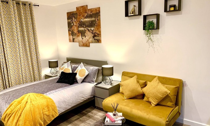 Erith Casa | Beautiful Studio apartment in a house close to the Station