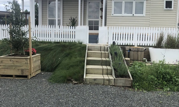 Pirongia Cabaña | Beautiful Tiny House with communal water hole.