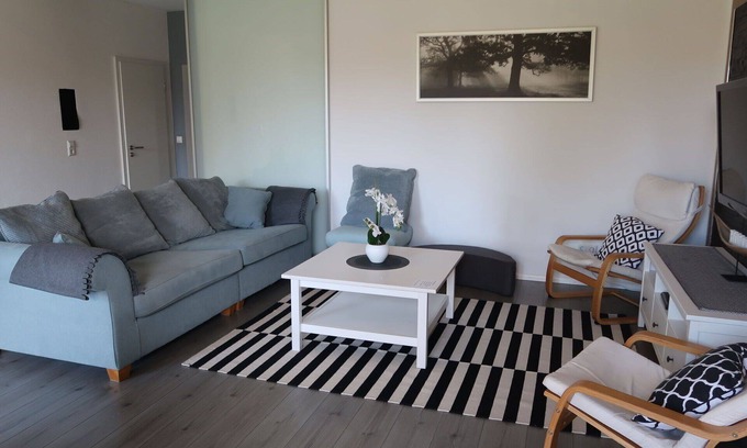 Schwanau Casa | Preciosa casa de vacaciones para 4 personas con WIFI, bañera de hidromasaje, TV y terraza