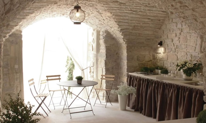 Calvisson Casa | casa de piedra preciosa villa, diseñado y decorado al más alto nivel