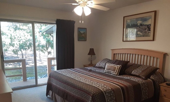 Hot Springs Village Casa | Beautifully Furnished Home With BBQ on the Deck - Unit 0062 by Redawning