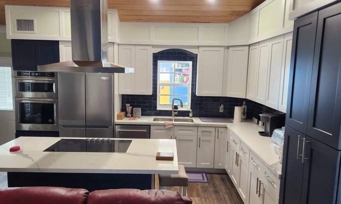 Marsh Harbour Casa | Beauty and The Breeze