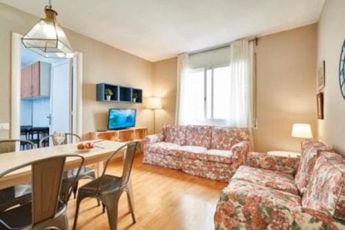 El Baix Guinardo Apartamento | BeBarceloner Eixample Apartments - 4 bedrooms
