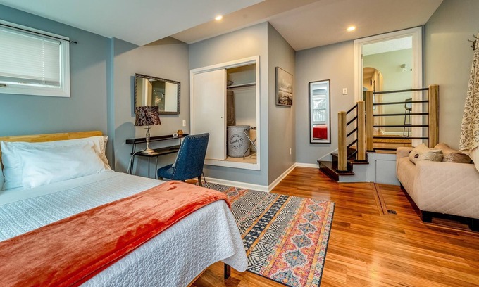 Rochester Apartamento | Beds on Berkeley in the Park Avenue neighborhood