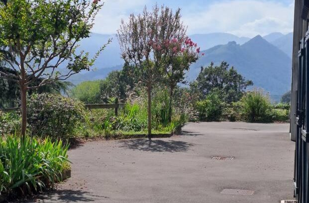 Bartres Apartamento | Bel appartement indépendant et lumineux