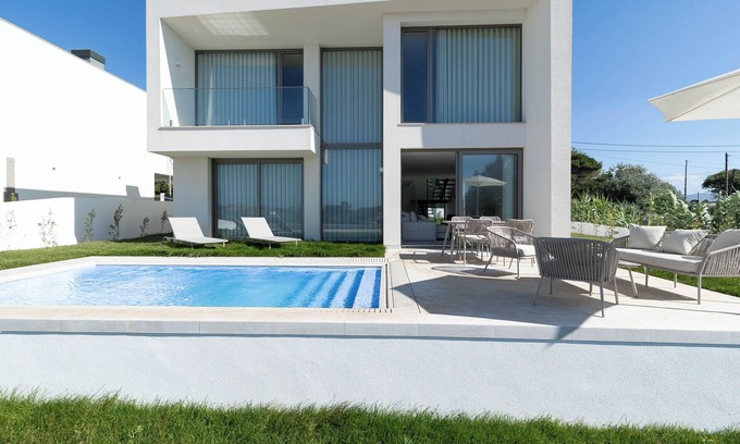 Sao Joao das Lampas Villa | Belemia Green Villa, Sintra, Lisbon