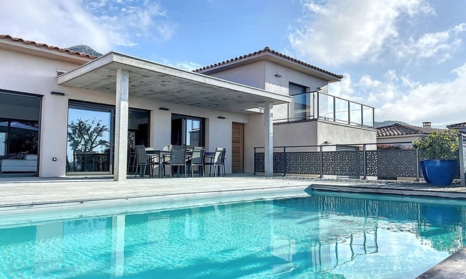 Monticello Villa | Belle Villa Avec Piscine, 4 Chambres, Proche Ile Rousse