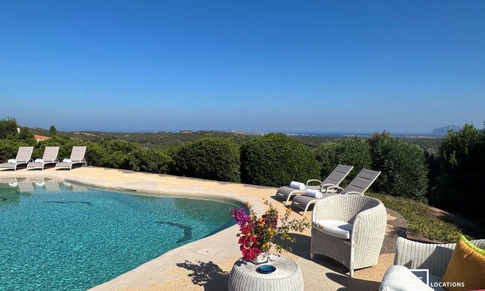 Cala di Volpe Villa | BeLocations - Cala di Volpe Luxury Villa