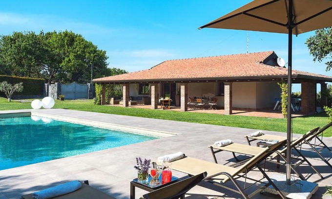 Viagrande Villa | Belvilla by OYO Viagrande