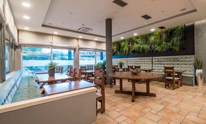 Gruz Hotel | Berkeley Hotel