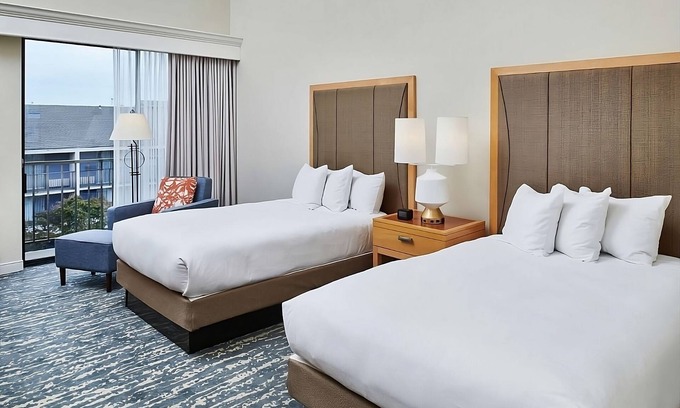 Berkeley Hotel | Berkeley Marina Stay near San Francisco Bay & UC Berkeley | 2 Units