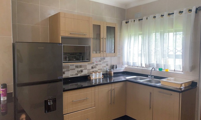 Harare Cabaña | Berony Guesthouse, A Home Away From Home