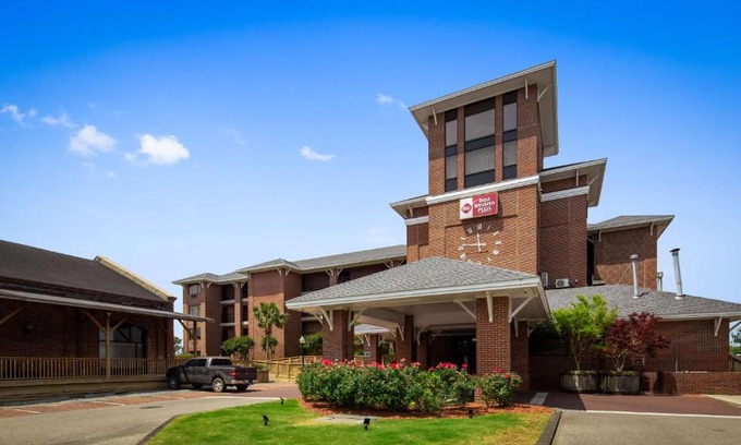 River District Hotel | Best Western Plus Coastline Inn