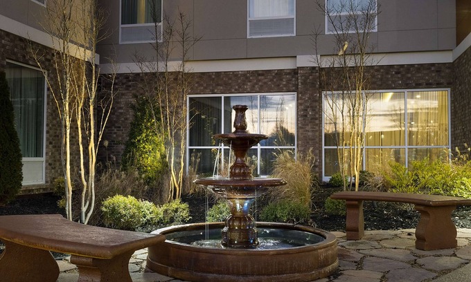 Olive Branch Hotel | Best Western Plus Desoto