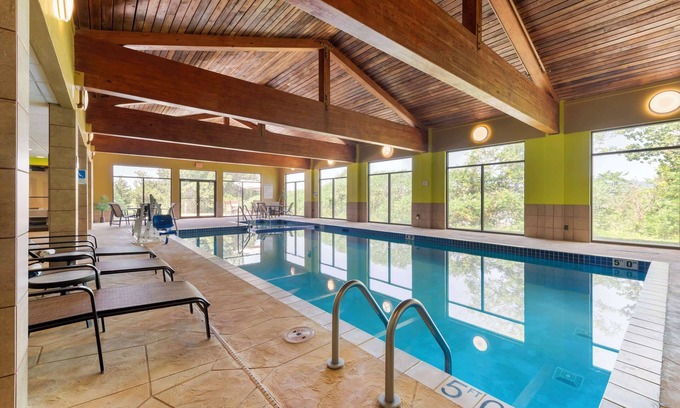 Eau Claire Hotel | Best Western Plus Eau Claire Conference Center