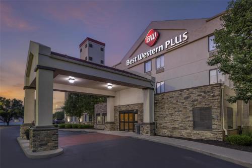 Lee's Summit Hotel | Best Western Plus Lee's Summit Hotel & Suites