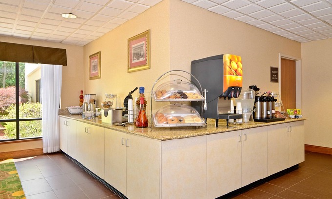 Richmond Hotel | Best Western Plus Richmond Indiana I-70