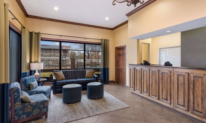 Hot Springs Hotel | Best Western Winners Circle