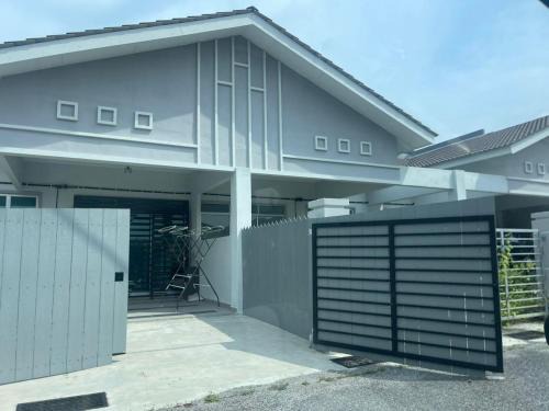 Ayer Panas Chalet De Esquí | Bestari Bliss Homestay MELAYU ONLY