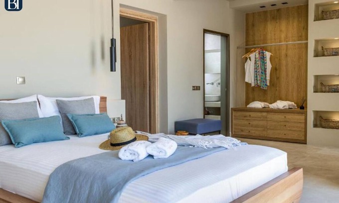 Naxos Town Apartamento | BH674 - C - Suite Naxos