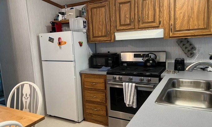 Big Indian Casa | Big Indian Creek-side Home