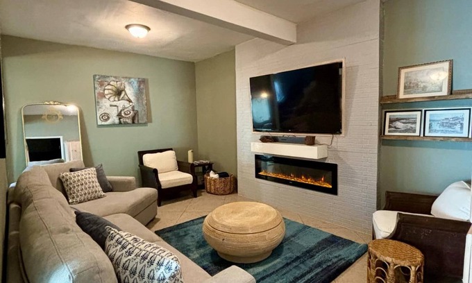 Constitución Casa | Big pool house with ocean view.