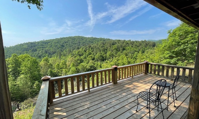 Unaka Cabina | Big Rock Ridge - Easy Access!