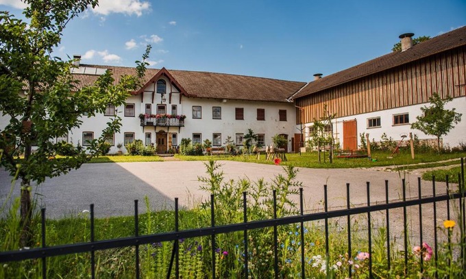 Waldkraiburg Apartamento | Biohof Pürten