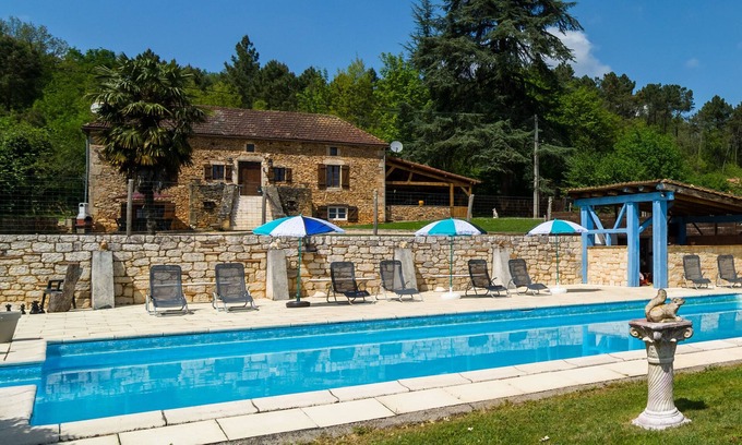 Blanquefort-sur-Briolance Casa | Retiro en la colina de Blanquefort