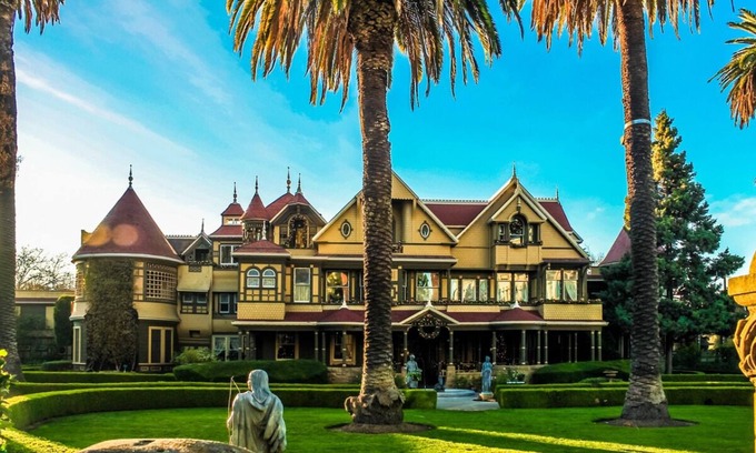 Newhall Casa | Blast at California's Great America Amusement Park! FREE Parking!