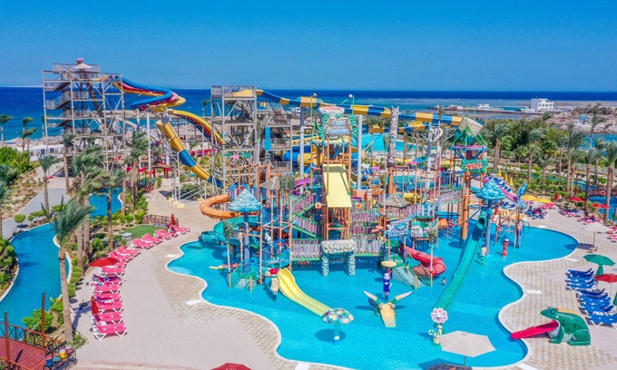 Village Road Hotel | Blend Club Aqua Resort