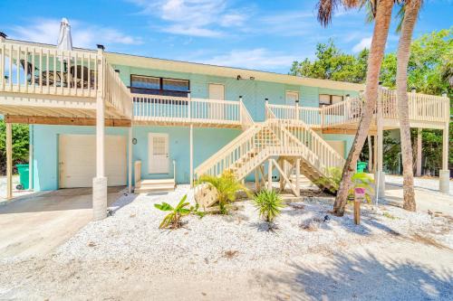 Englewood Casa | Blissful Beach Retreat AB