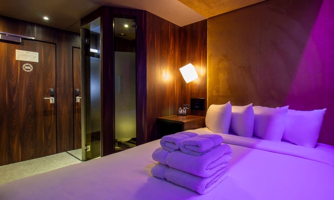 Gatwick Hotel | Bloc Hotel London Gatwick Airport