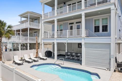 Ocean Isle Beach Casa | Blue Heaven amazing custom home with private heated pool close to beach