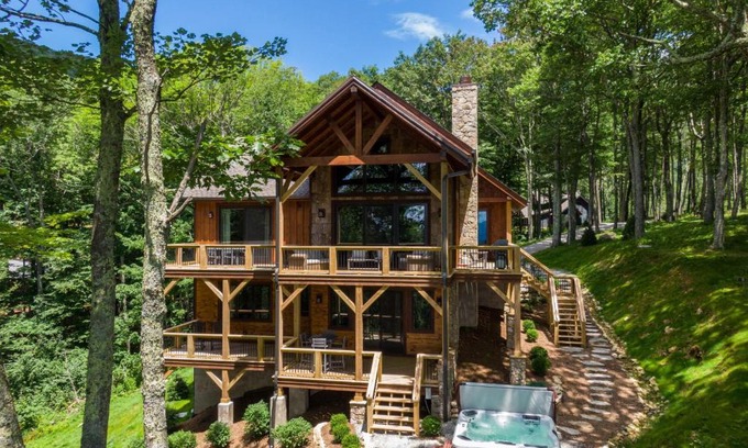 Banner Elk Casa | Blue Ridge View at Eagles Nest