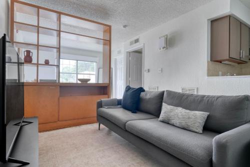 Gateway Apartamento | Blueground Gateway gym pool near stadium ATX-241