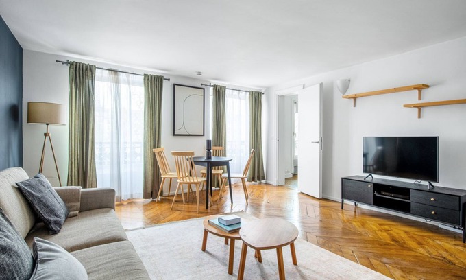 Saint-Victor Apartamento | Blueground | Saint Germain, nr the Sorbonne
