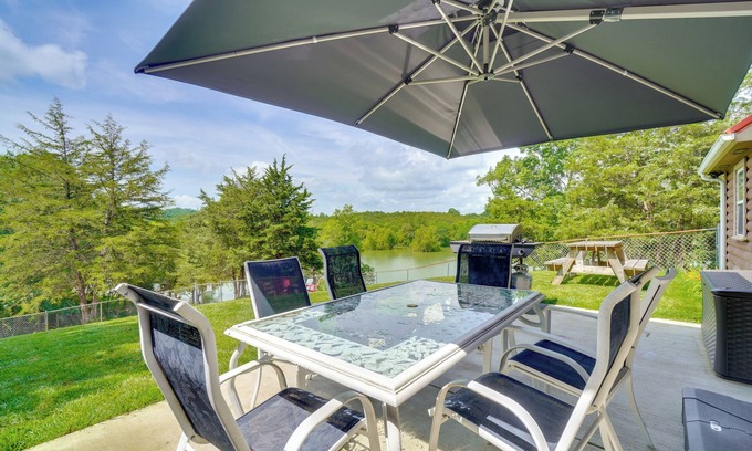 Dandridge Casa | Boat Dock: Pet-Friendly Douglas Lake Getaway!