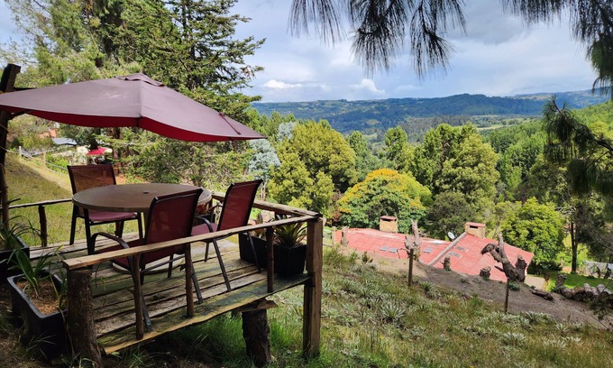 Zona Rosa Chalet De Esquí | Bogotá El Verjon, Un paraíso en la montaña, Vía a La Calera