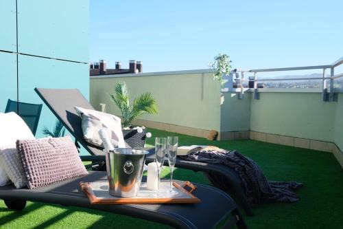 La Corredoria y Ventanielles Apartamento | Bonito atico zona hospital con garaje