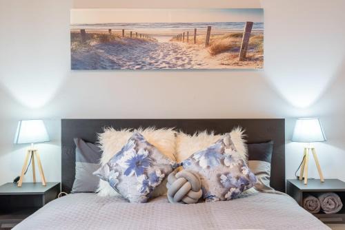 Carramar Casa | Boutique Double Room in Carramar - Close to Station & Shops - Shared Bathroom