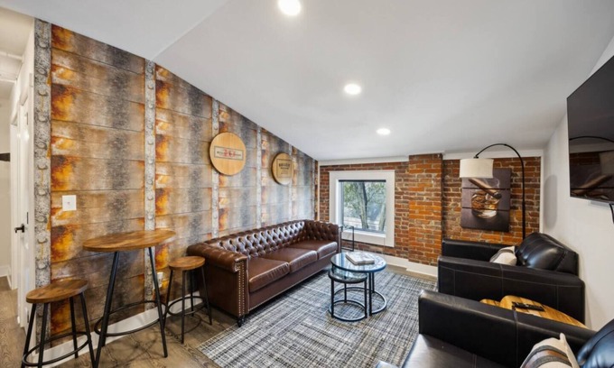 Jackson Hotel | Boutique Hotel | The Bourbon Suite